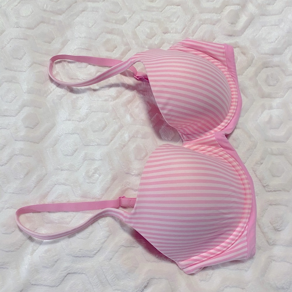 Victoria’s Secret, lined demi bra 34DD (34E), body by Victoria, like new